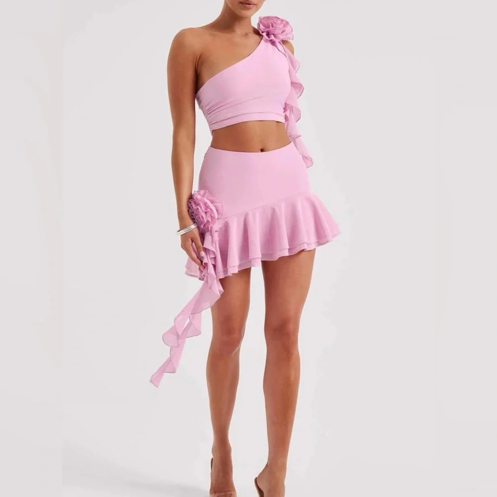 One-Shoulder Pink Ruffle Mini Set with Floral Accent - Picture 4 of 10